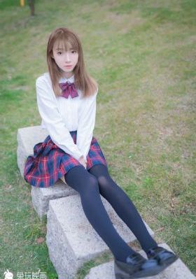 漂亮的保姆完整版_BD电影免费在线